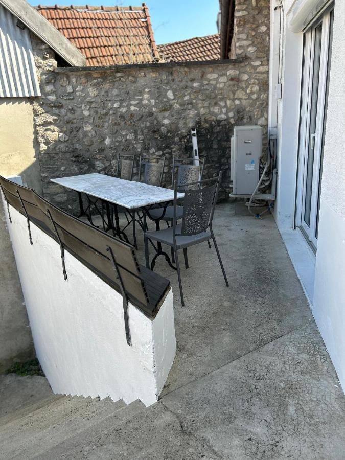 Вілла Chez Brigitte Chatillon-sur-Marne Екстер'єр фото